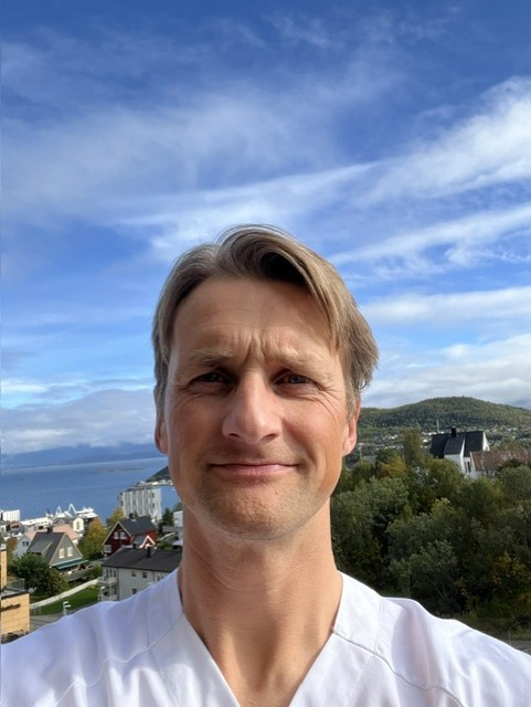 Portrettfoto av Hallvard Fjelltun