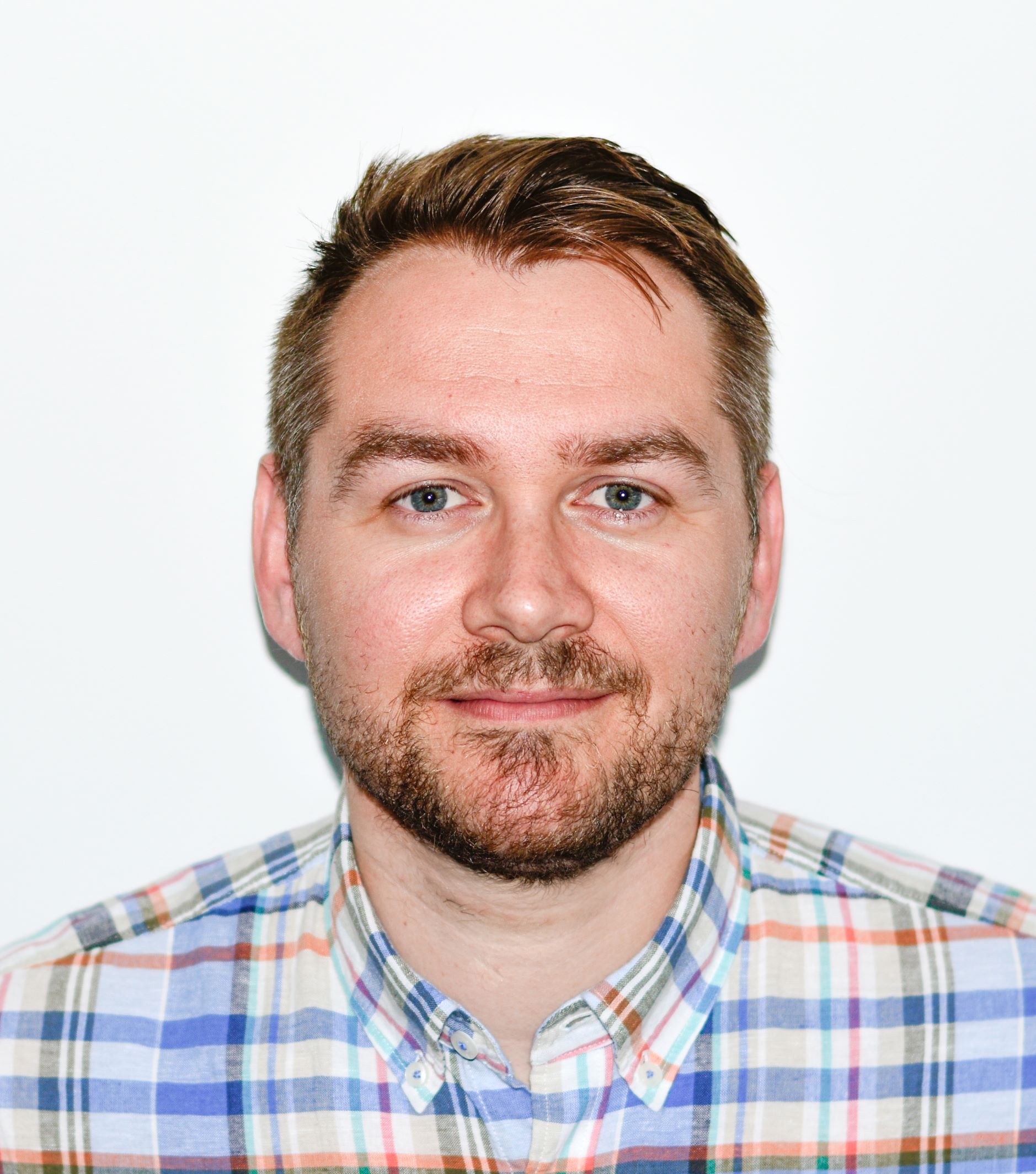 Portrettfoto av Nermin Zecic