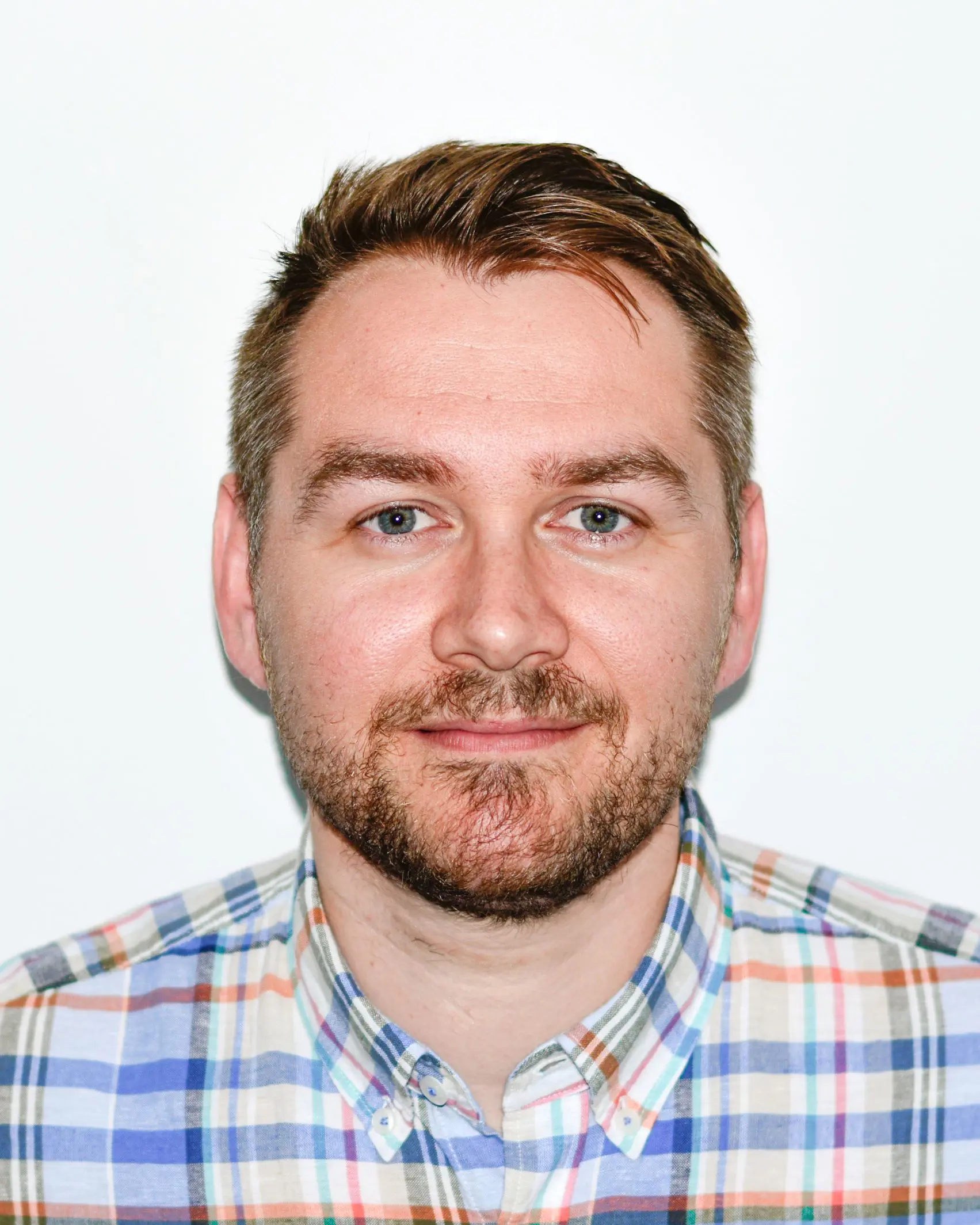 Portrettfoto av Nermin Zecic